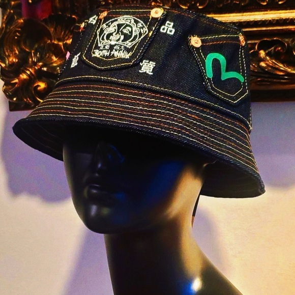 Evisu Multi-color Bucket Hat Embroidered Print Multi-Pockets Denim NWT w Bag - Picture 3 of 11